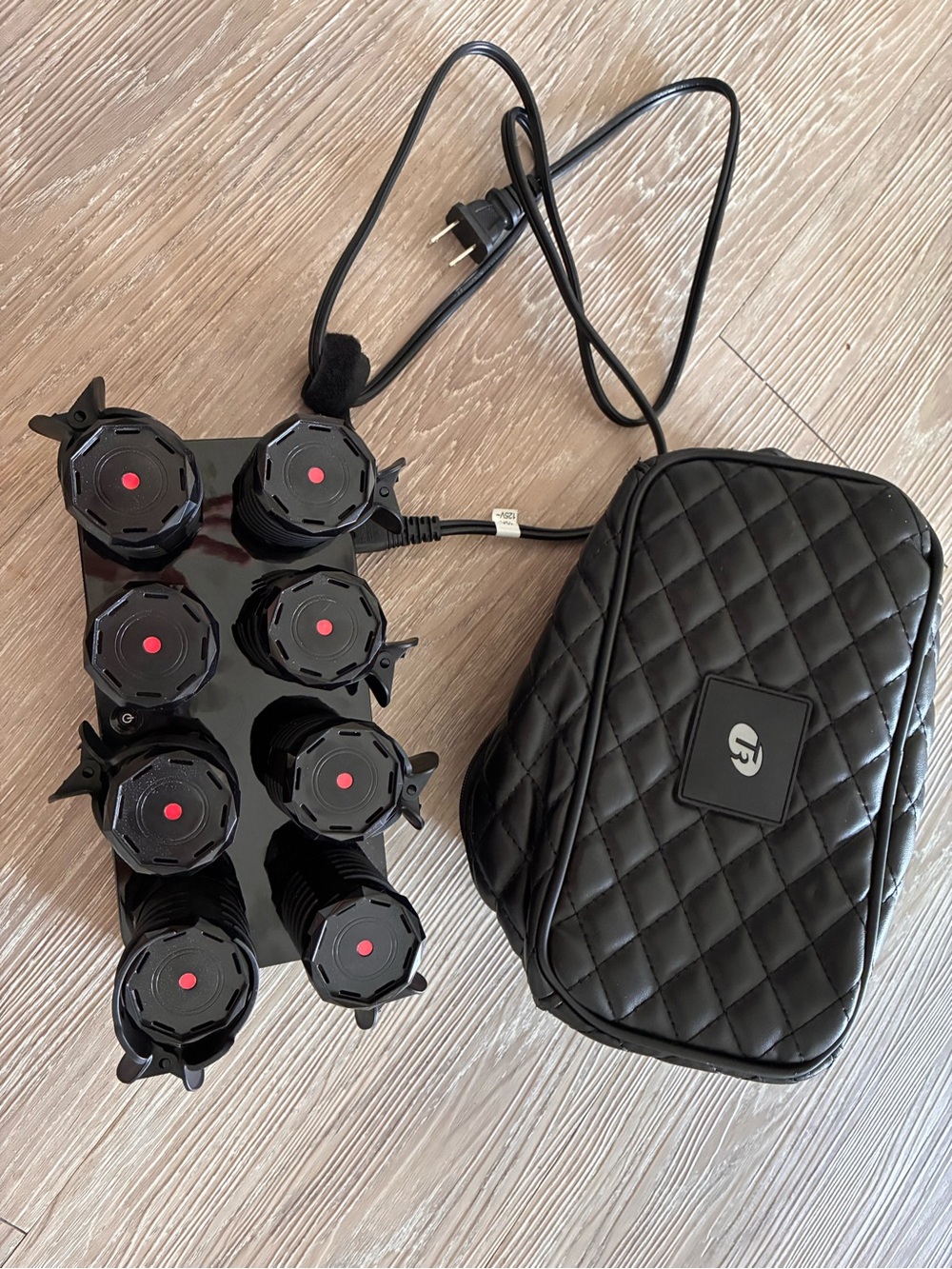 T3 Black VOLUME Hot Rollers with Quilted Travel Case